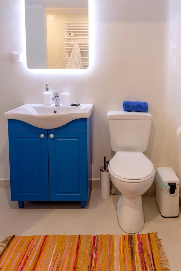 Blue And White Apartment Vipgreece Athens Luaran gambar