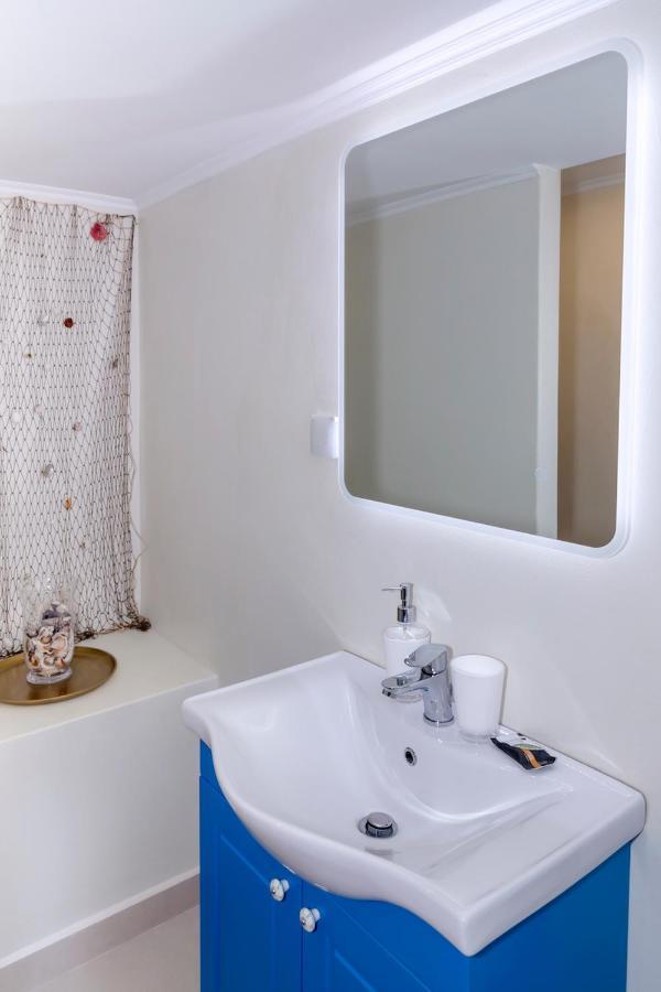 Blue And White Apartment Vipgreece Athens Luaran gambar