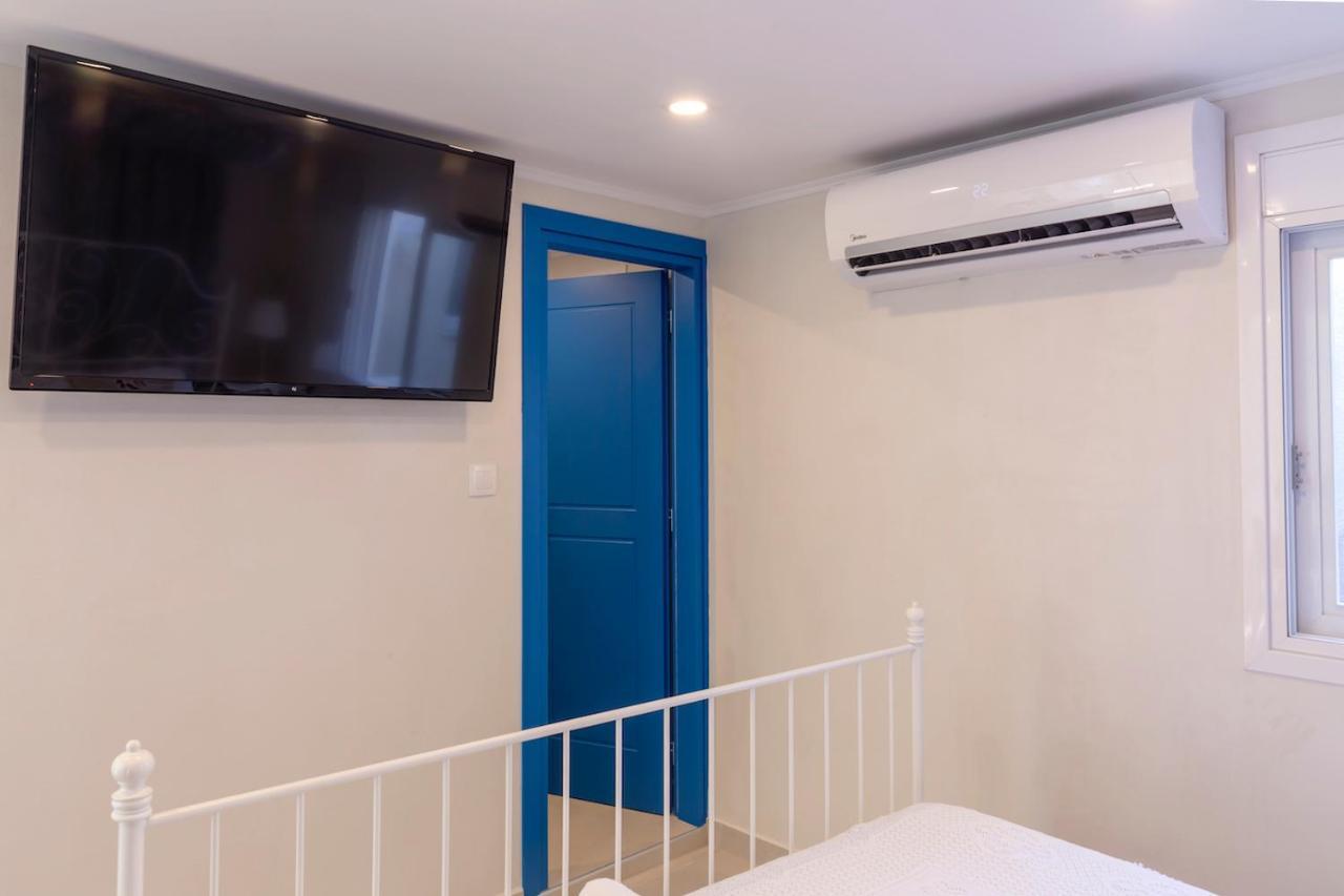 Blue And White Apartment Vipgreece Athens Luaran gambar
